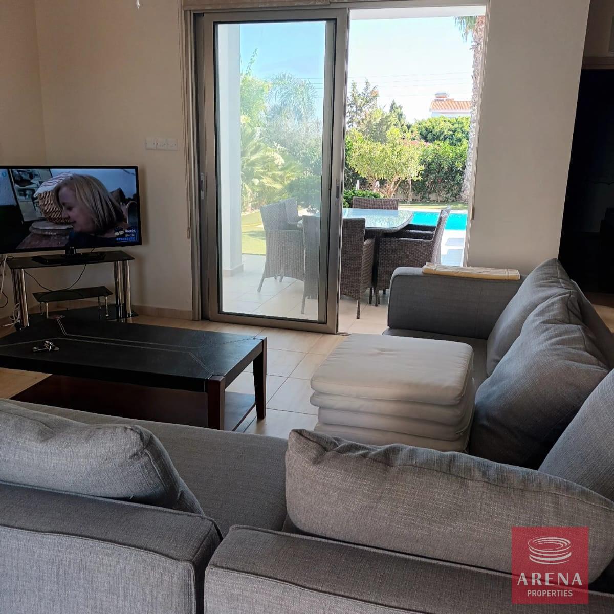 11-3-BED-VILLA-IN-PERVOLIA-8419