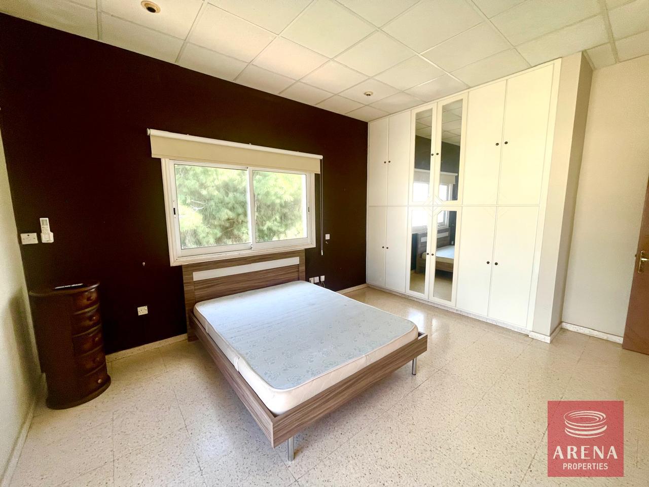 11-3-BED-VILLA-PERVOLIA-9097-1