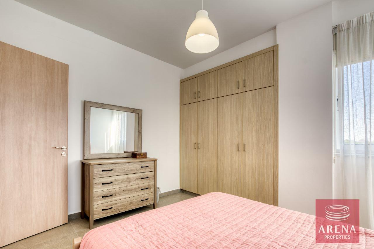 11-3-bed-apt-derynia-6906