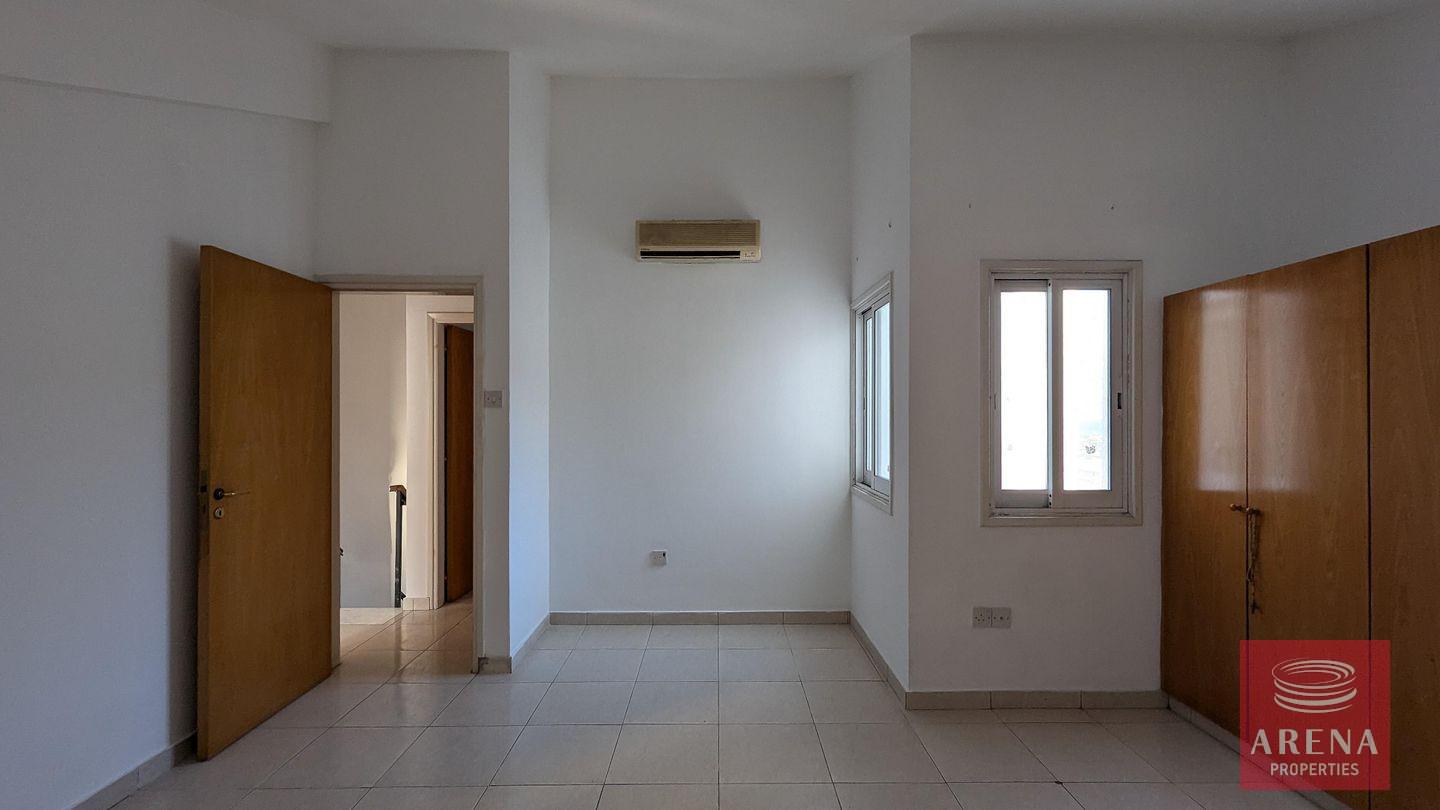 11-3-bed-apt-makenzy-8773