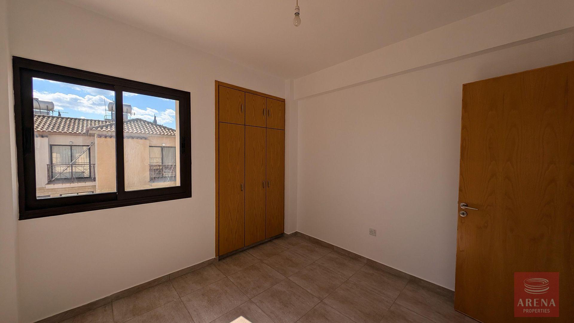 11-3-bed-villa-dromolaxia-9317