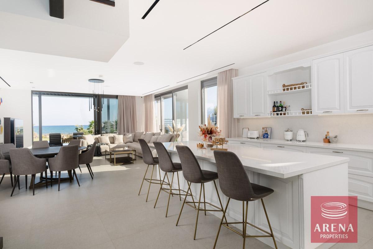 11-4-BED-VILLA-IN-AYIA-THEKLA-8950