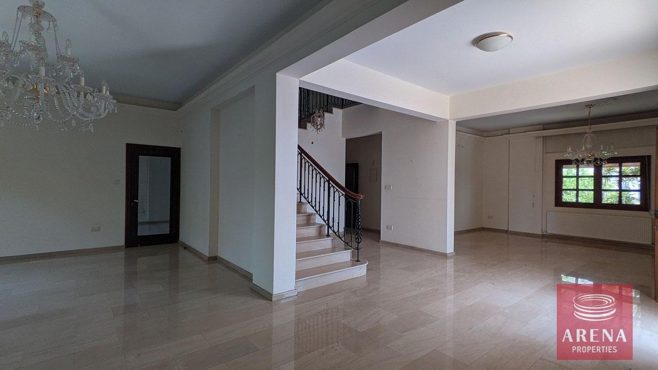 11-4-BED-VILLA-IN-OROKLINI-7481