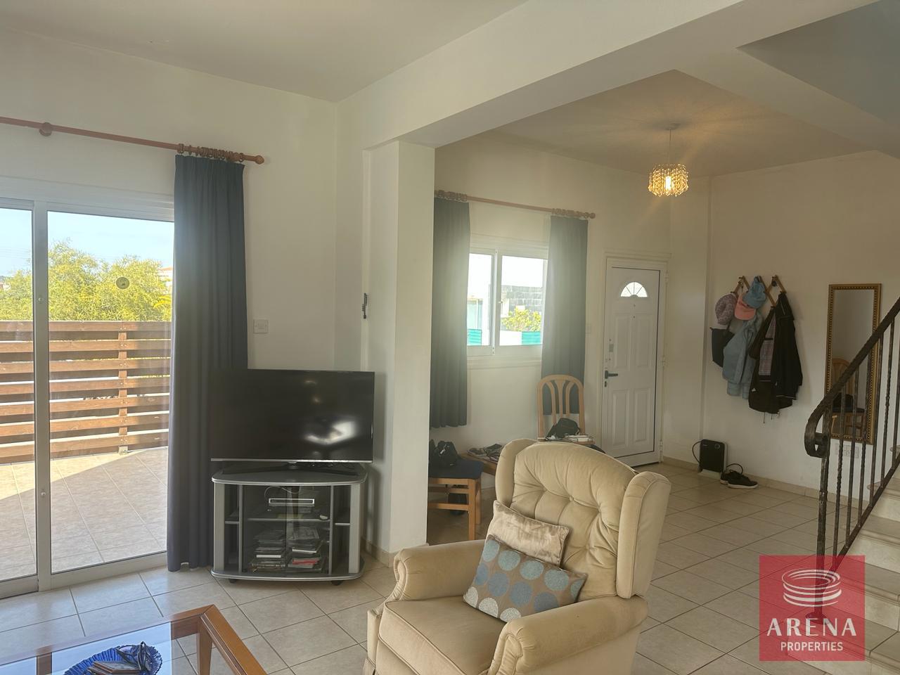 11-4-BED-VILLA-PARALIMNI-7979-1