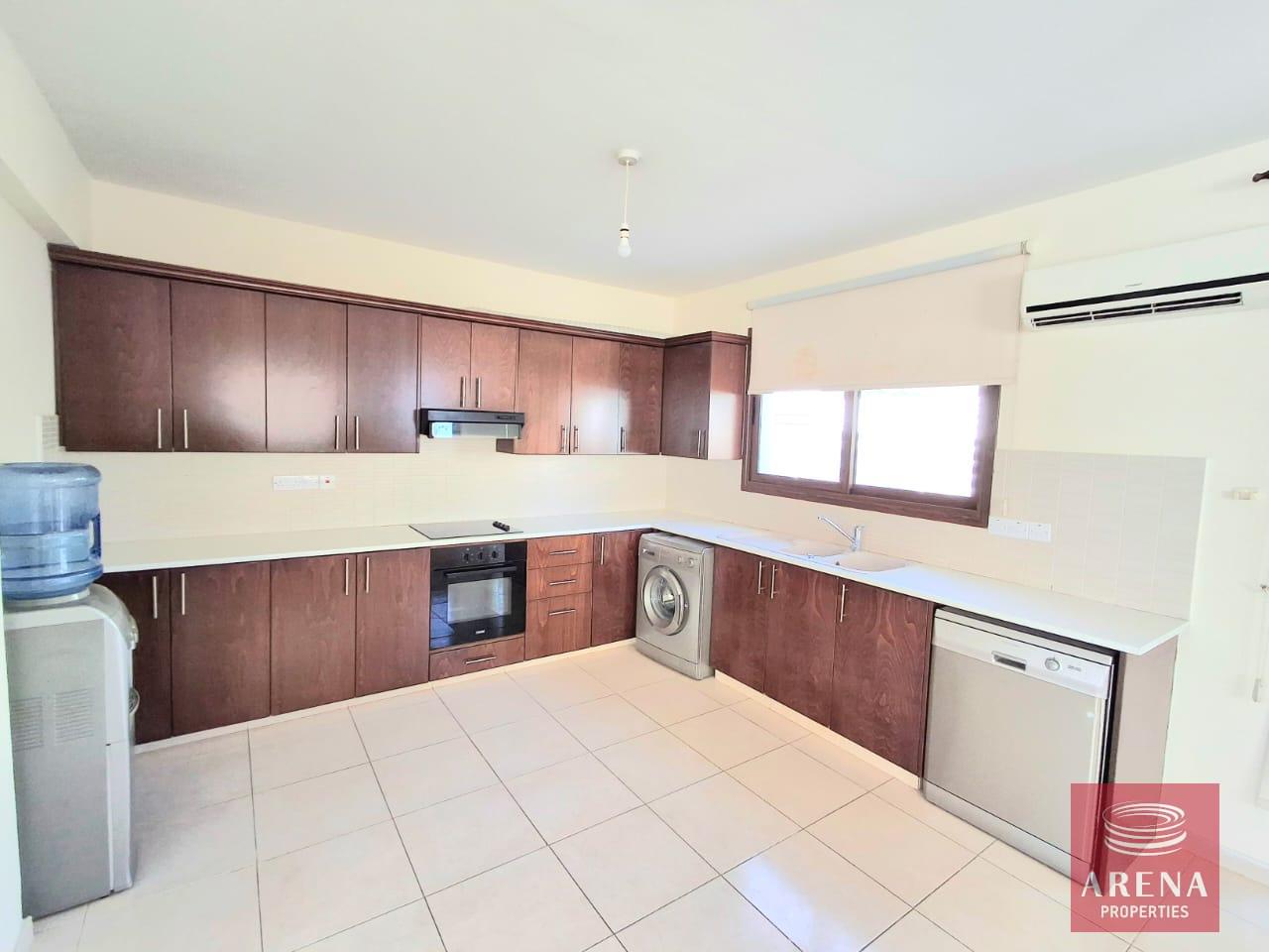 11-4-bed-villa-in-alethriko-9072