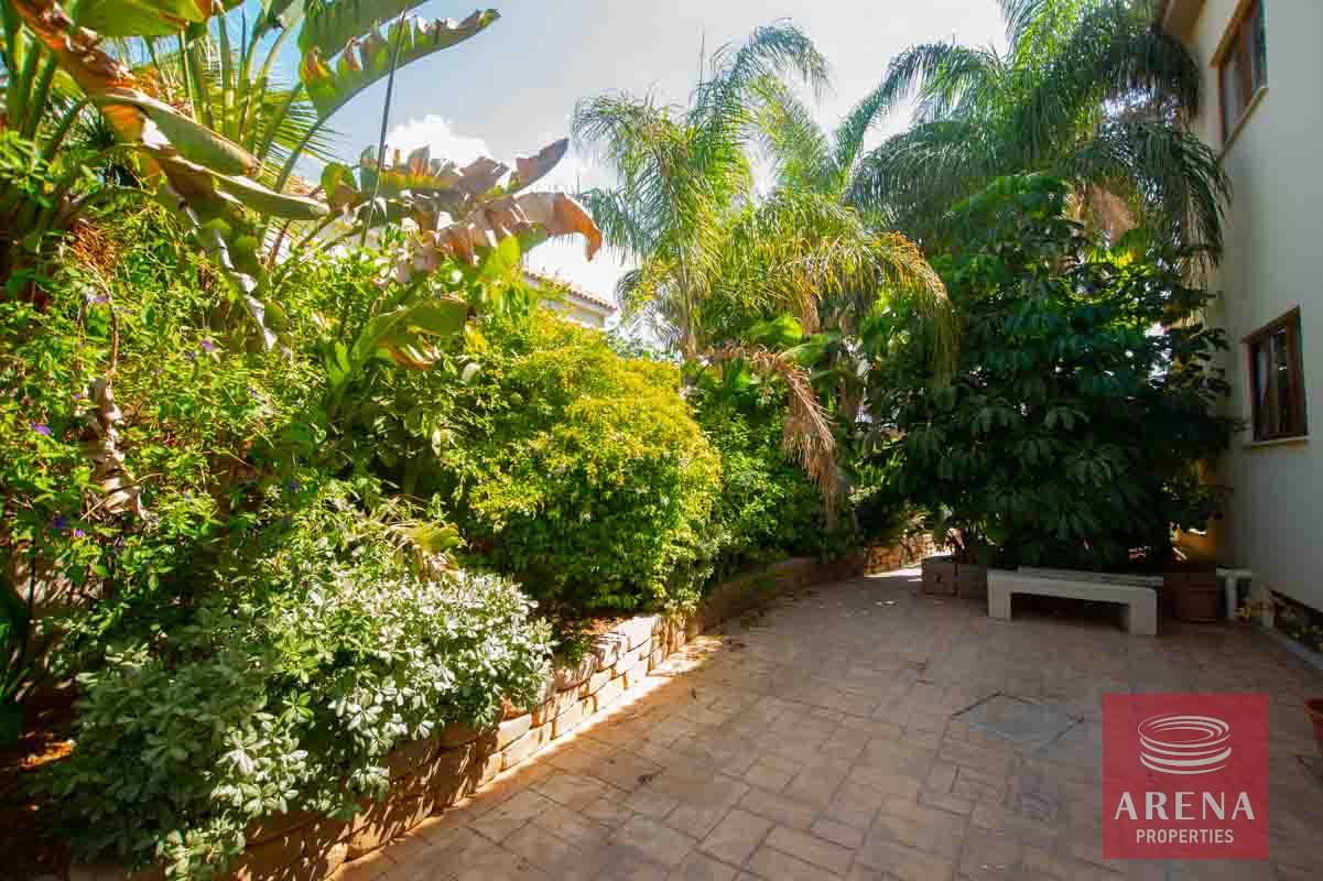 11-5-BED-villa-in-derynia-5777-4