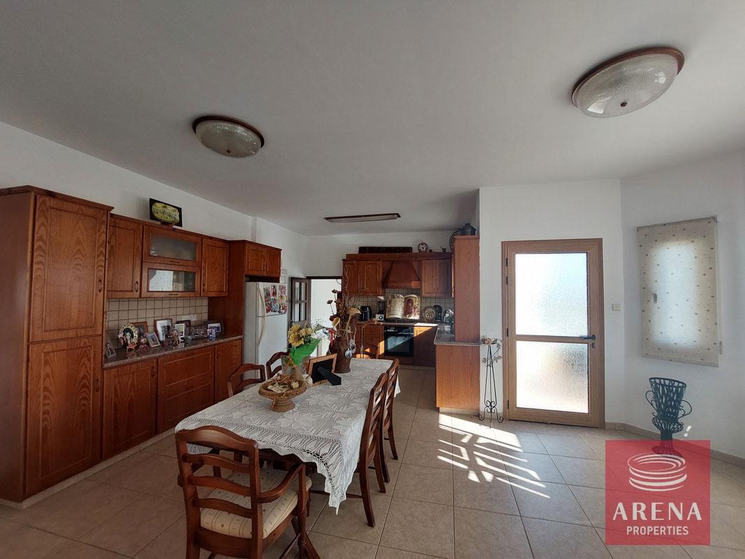 11-6-bed-villa-in-xylofagou-7278-1