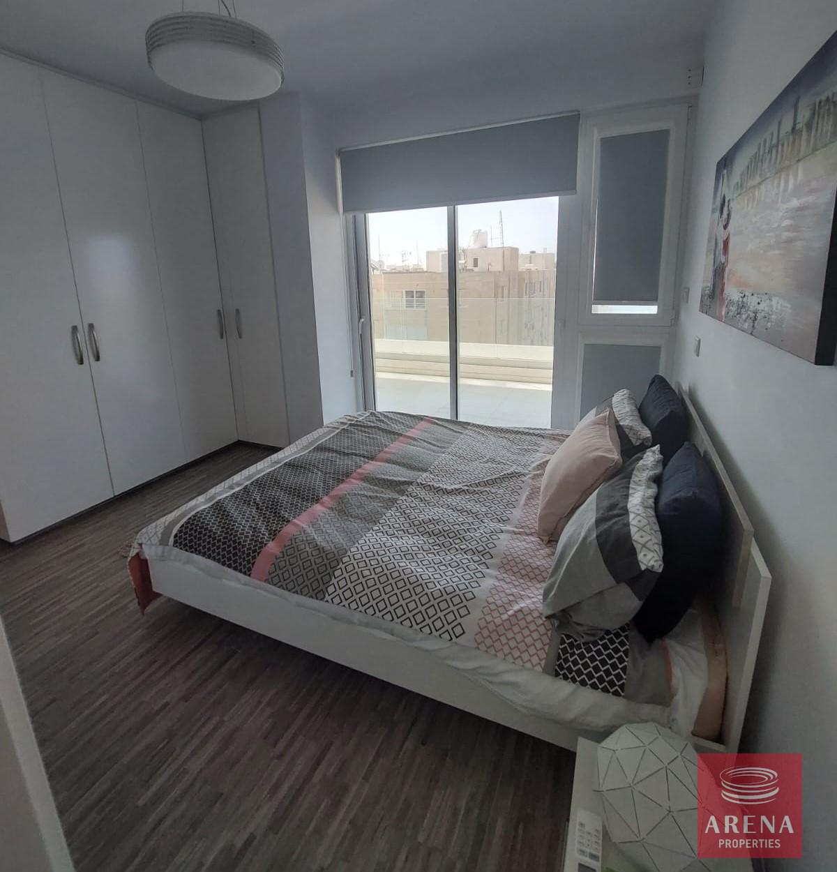 11-APT-IN-MAKENZY-8172