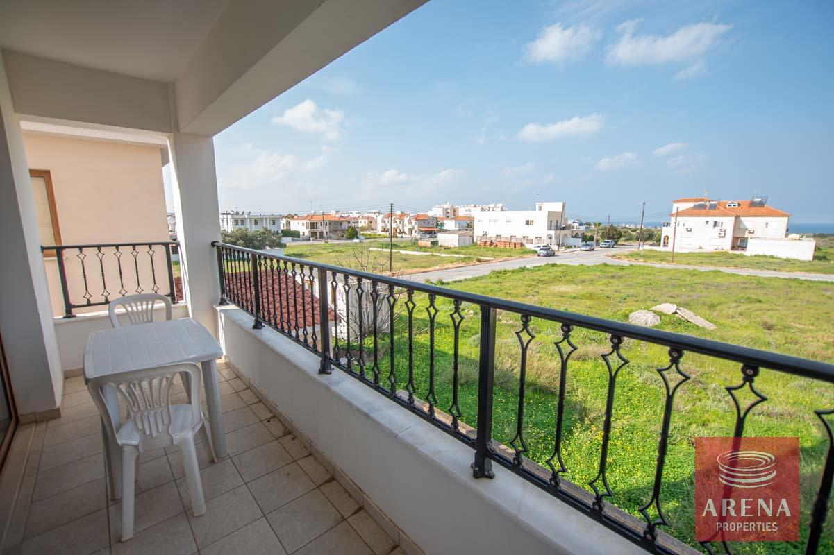 11-BUILDING-IN-DERYNIA-515-2