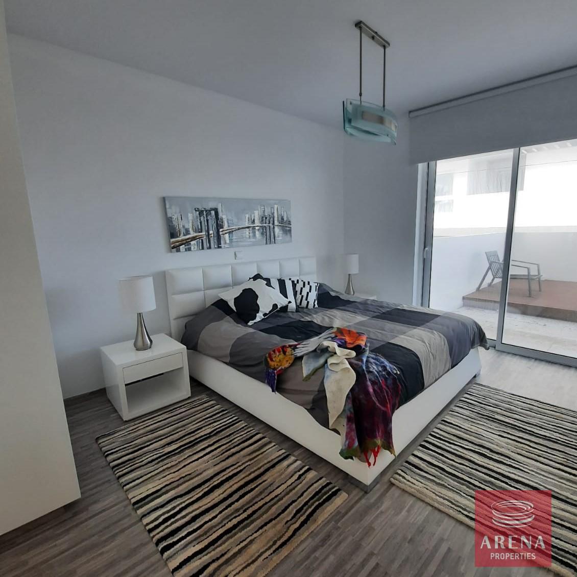 11-GF-APT-IN-MAKENZY-6127