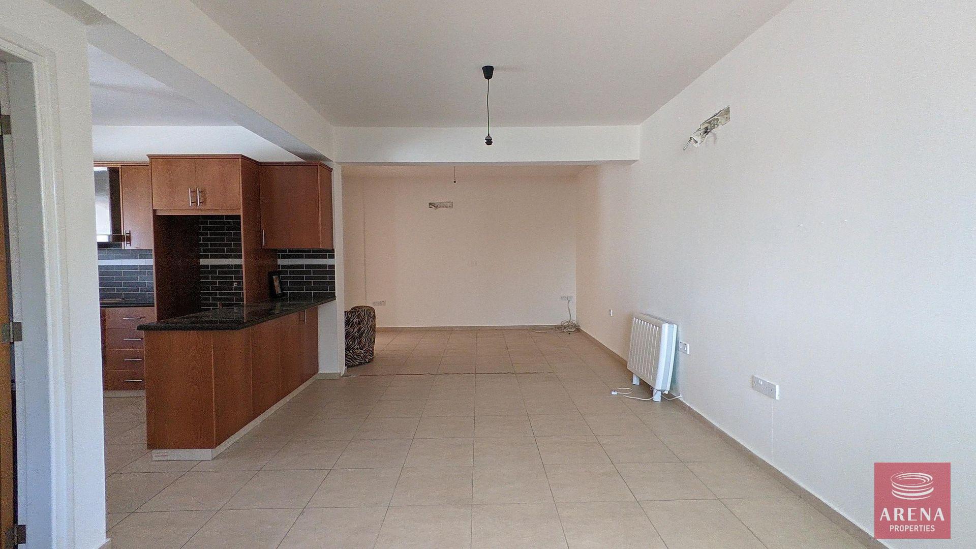 11-HOUSE-IN-DERYNIA-8415