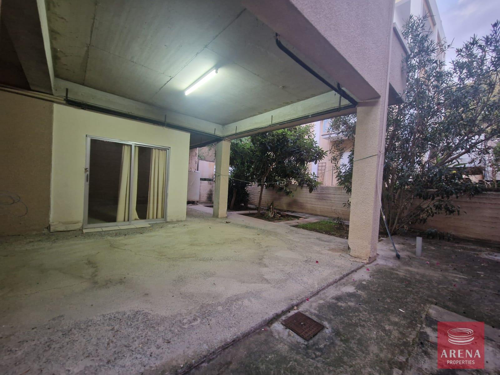 11-HOUSE-IN-VERGINA-AREA-8837