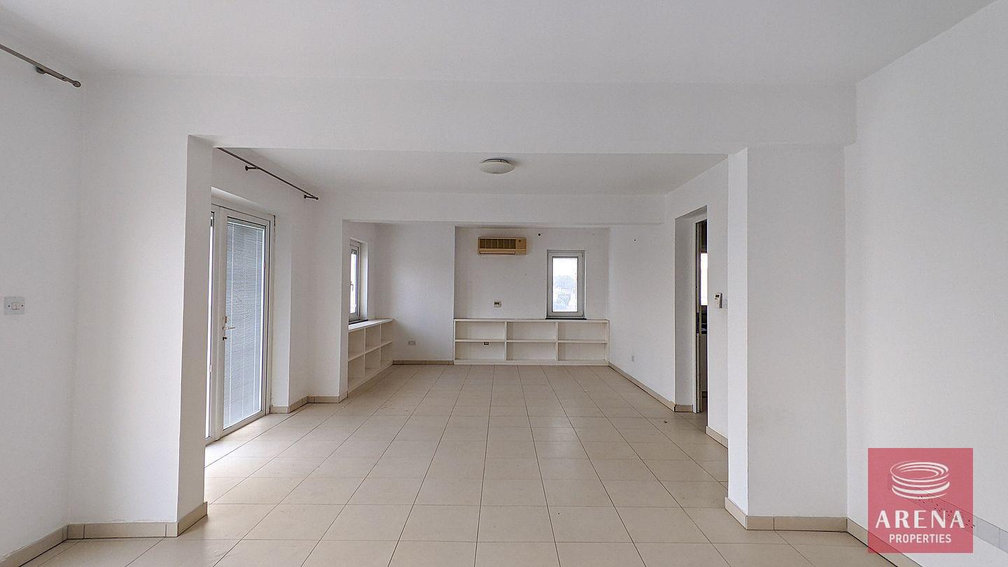 11-RESIDENTIAL-BUILDING-FOR-SALE-6667