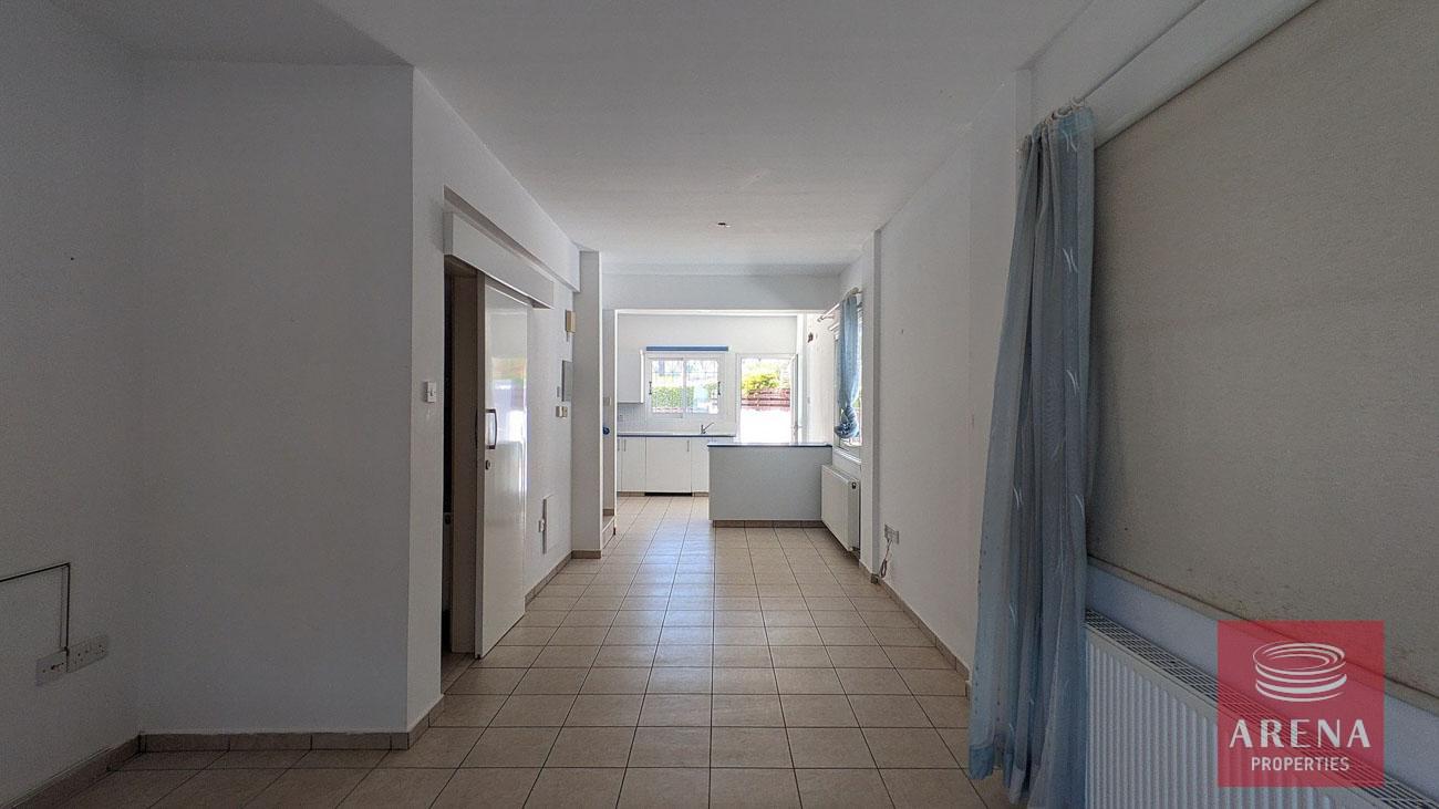 11-TOWNHOUSE-IN-PERNERA-8398