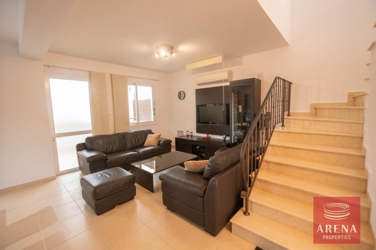 11-Townhouse-in-Oroklini-5773-1