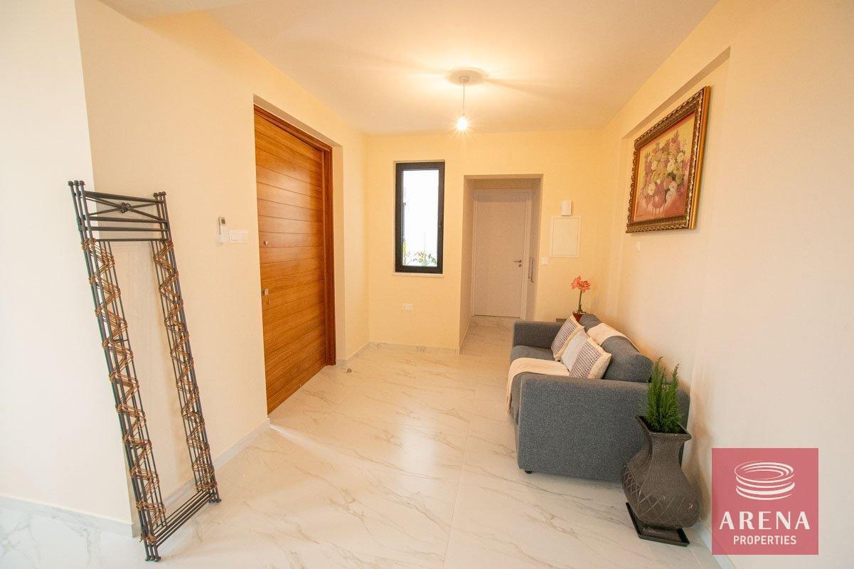 11-VILLA-FOR-RENT-LIVADIA-5473-1