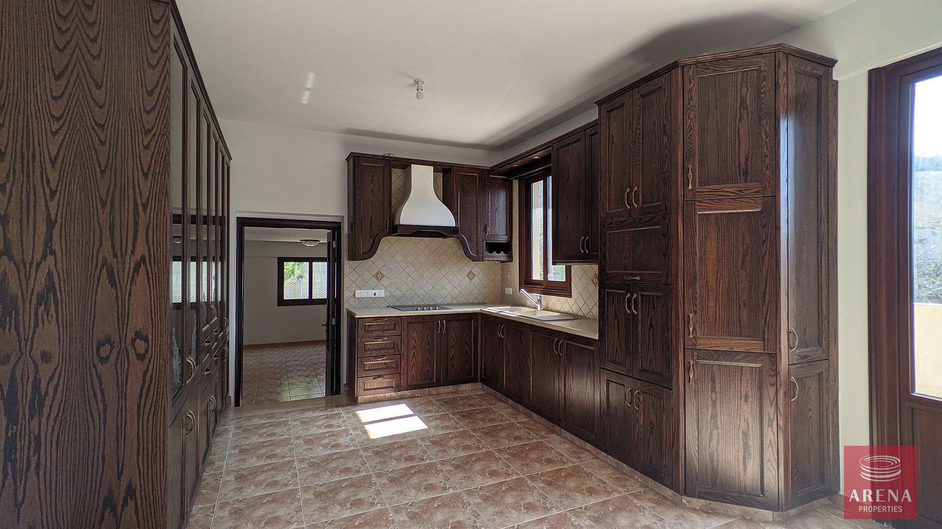 11-VILLA-IN-AYIA-ANNA-8174