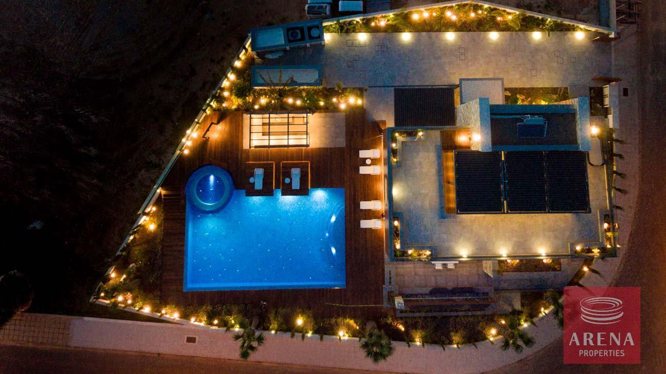 11-VILLA-IN-AYIA-NAPA-7040