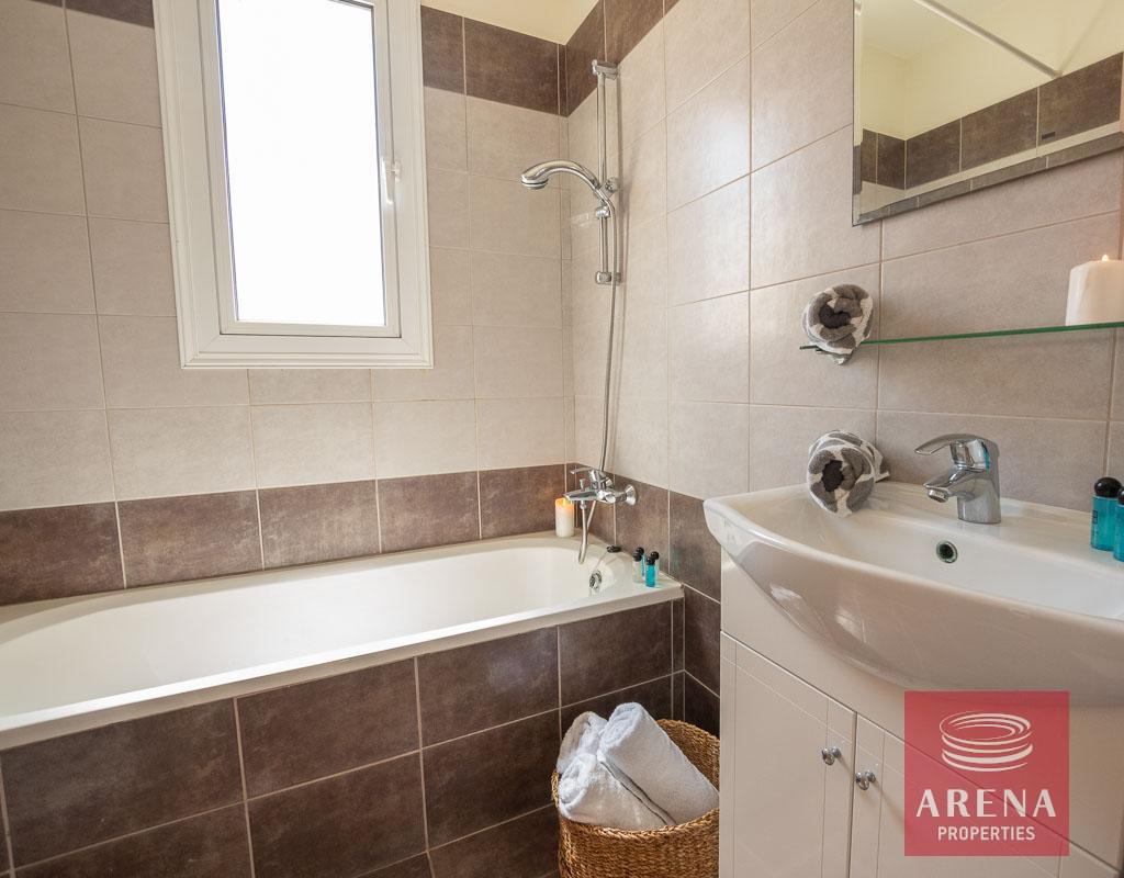 11-Villa-for-rent-in-pernera-5850-1