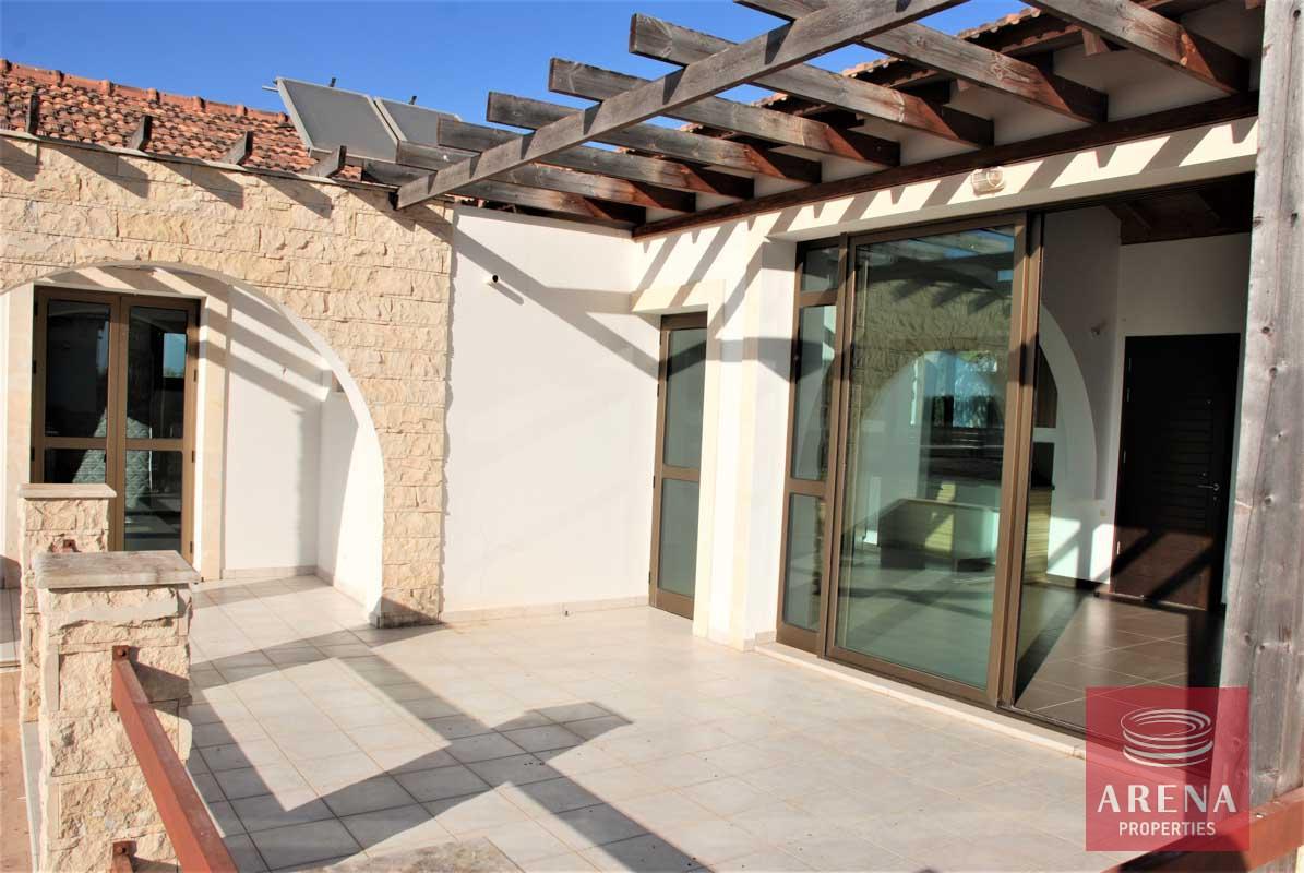 11-bungalow-in-ayia-thekla-5831