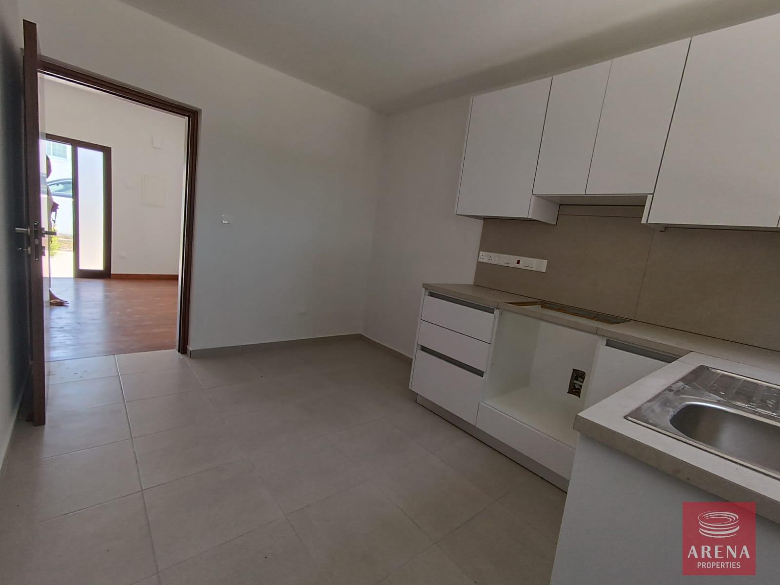 11-houses-in-pervolia-8297