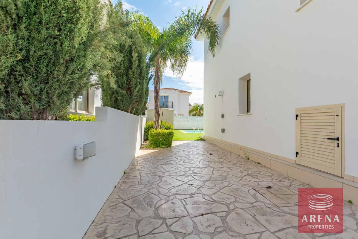 11-villa-for-sale-in-Pernera-6133