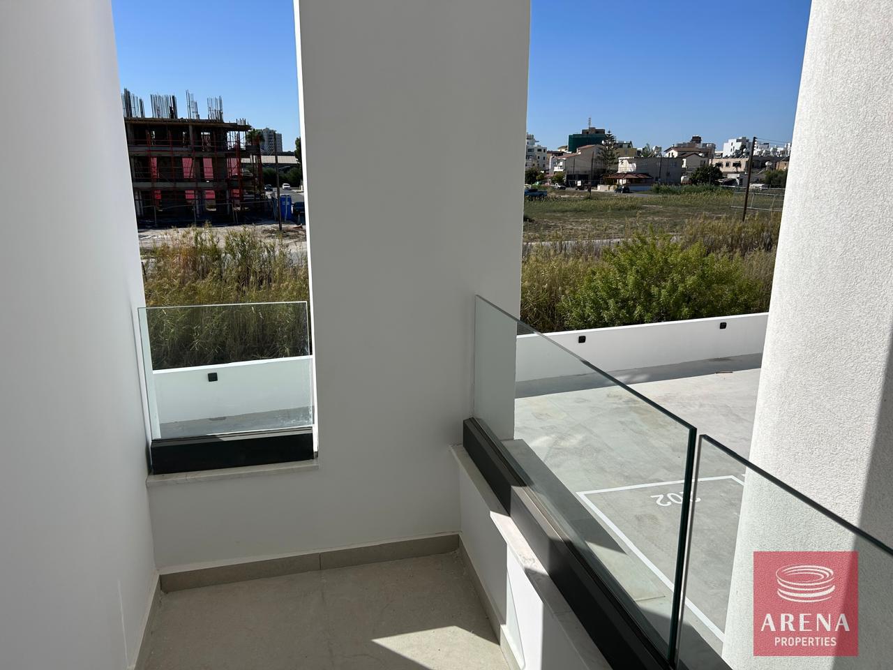 12-1-BED-APT-IN-NEW-MARINA-AREA-8738