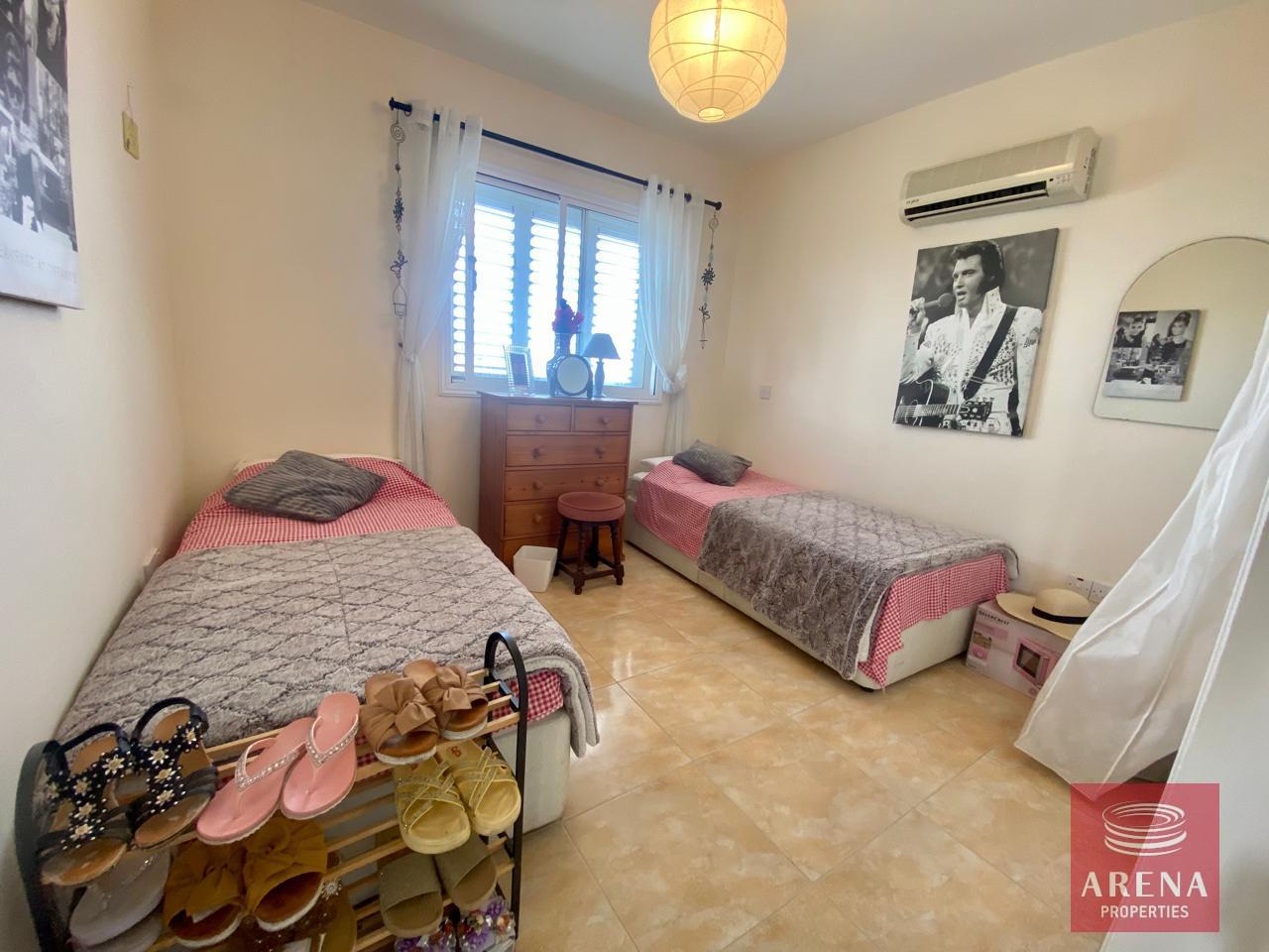 12-2-BED-APT-KAPPARIS-7978-1