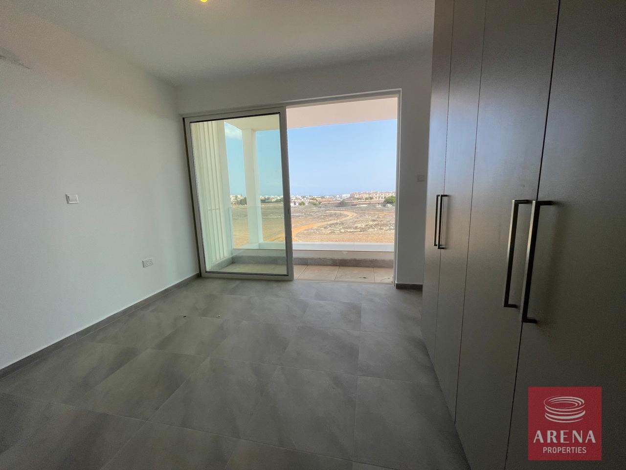 12-2-BED-APT-PARALIMNI-8455