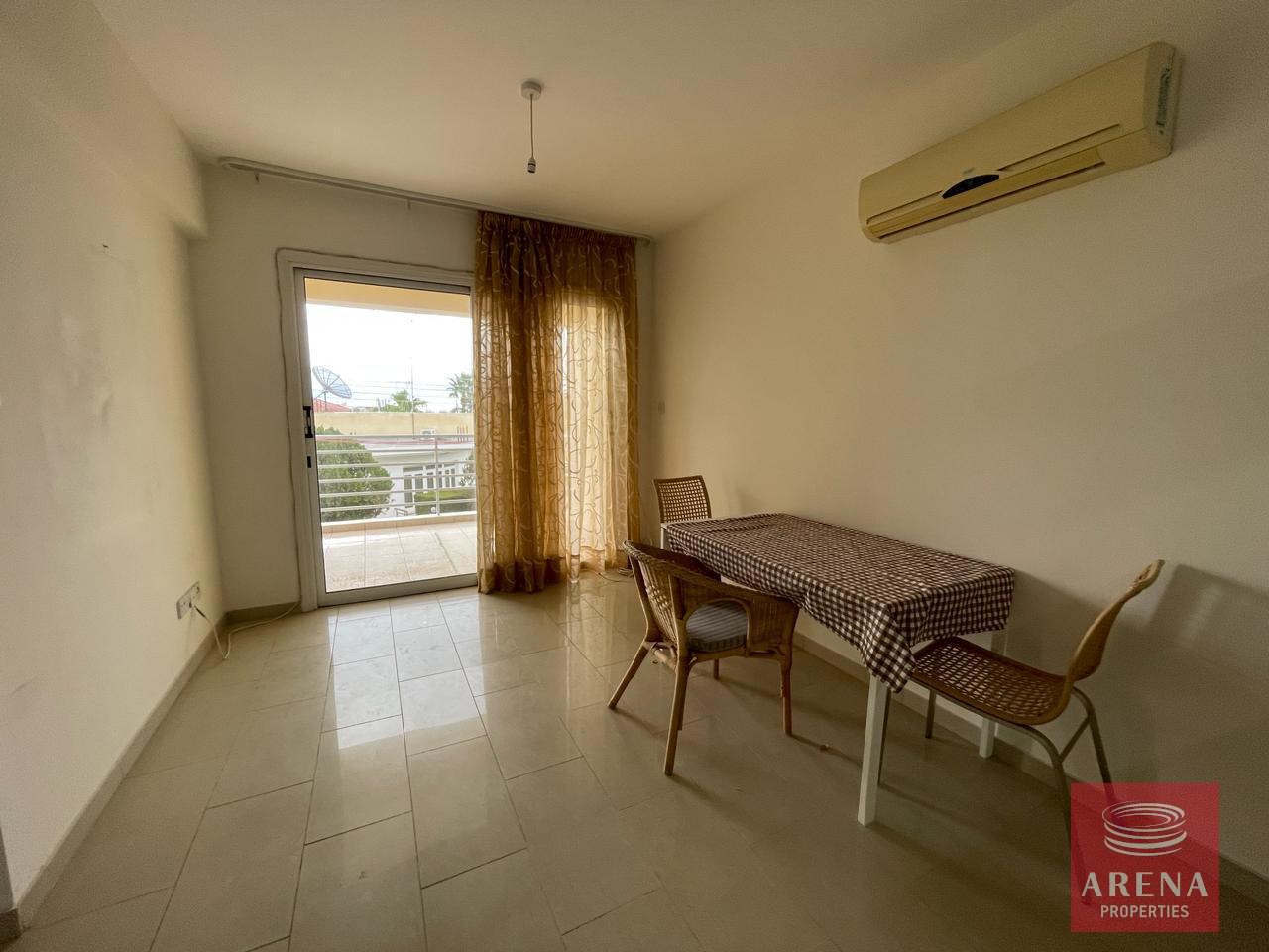 12-2-bed-apt0in-oroklini-7749