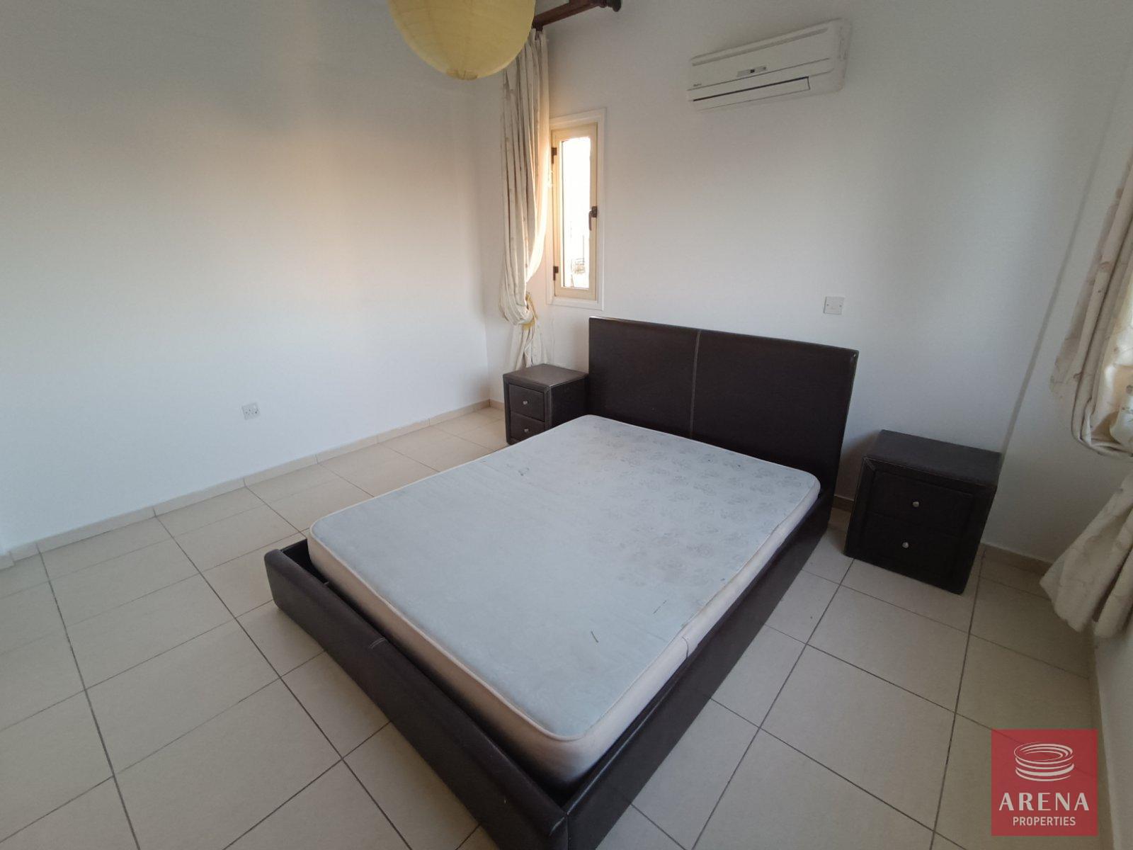12-3-BED-APT-LARNACA-8847