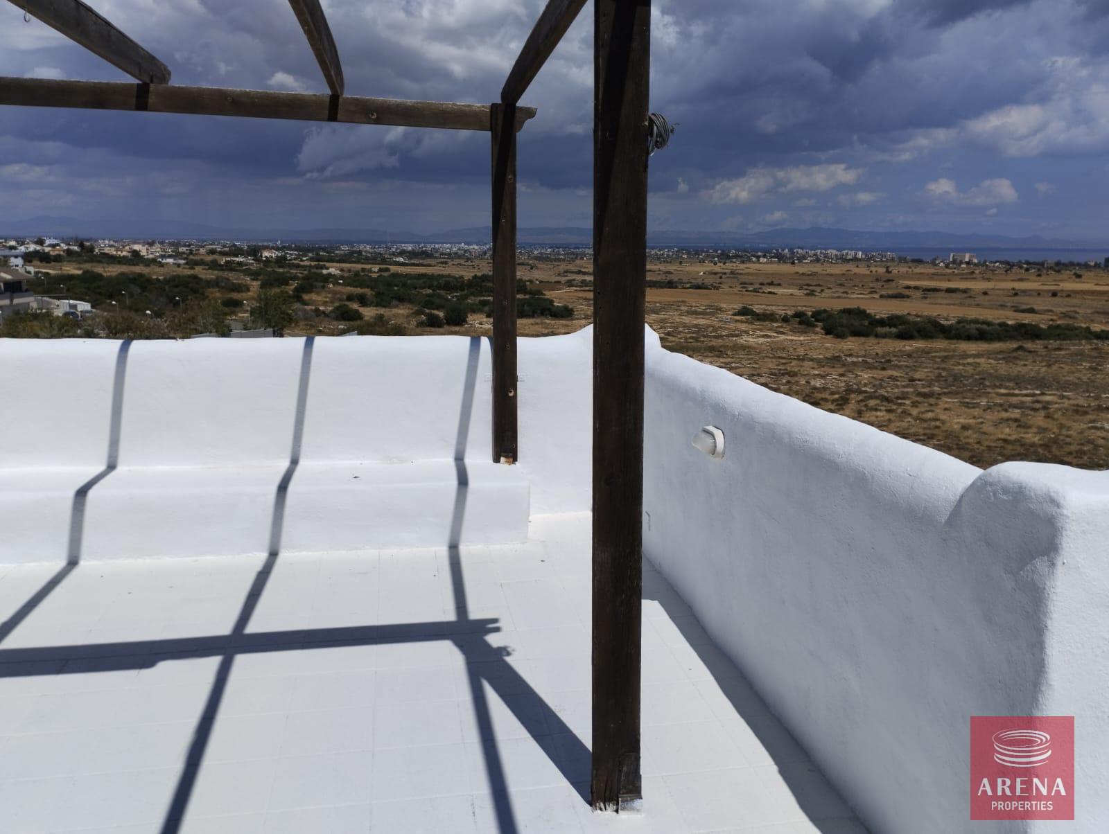 12-3-BED-VILLA-FOR-RENT-IN-DERYNIA-6980