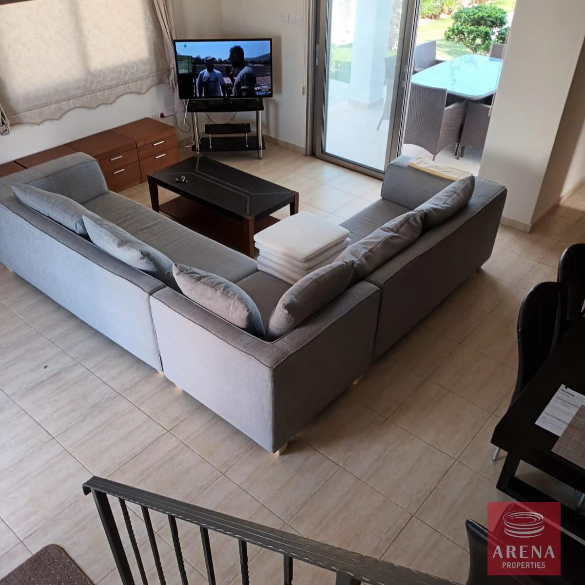 12-3-BED-VILLA-IN-PERVOLIA-8419