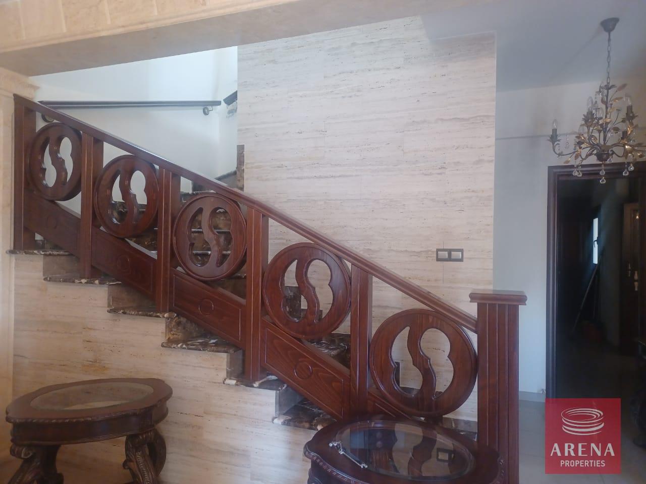 12-3-BED-VILLA-VRYSOULLES-9128