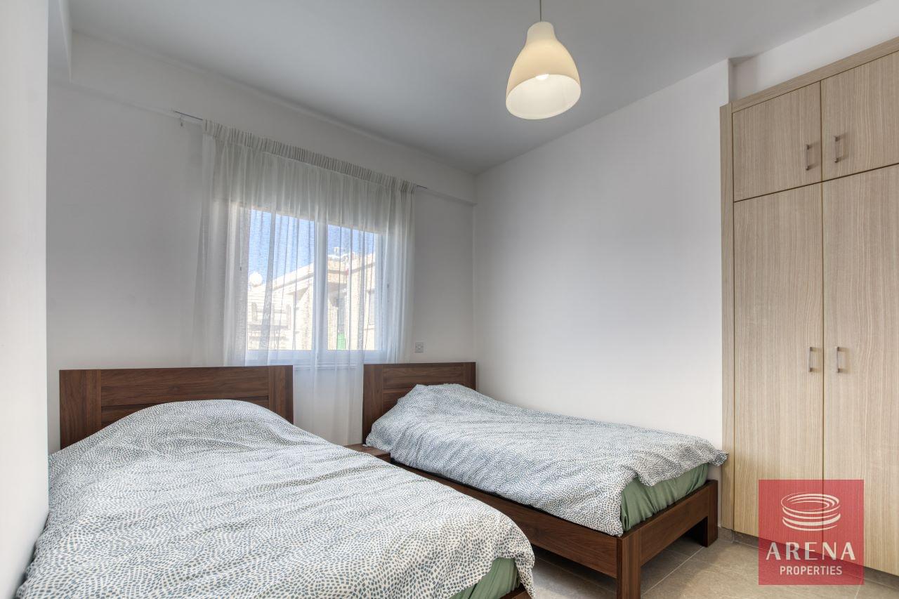 12-3-bed-apt-derynia-6906