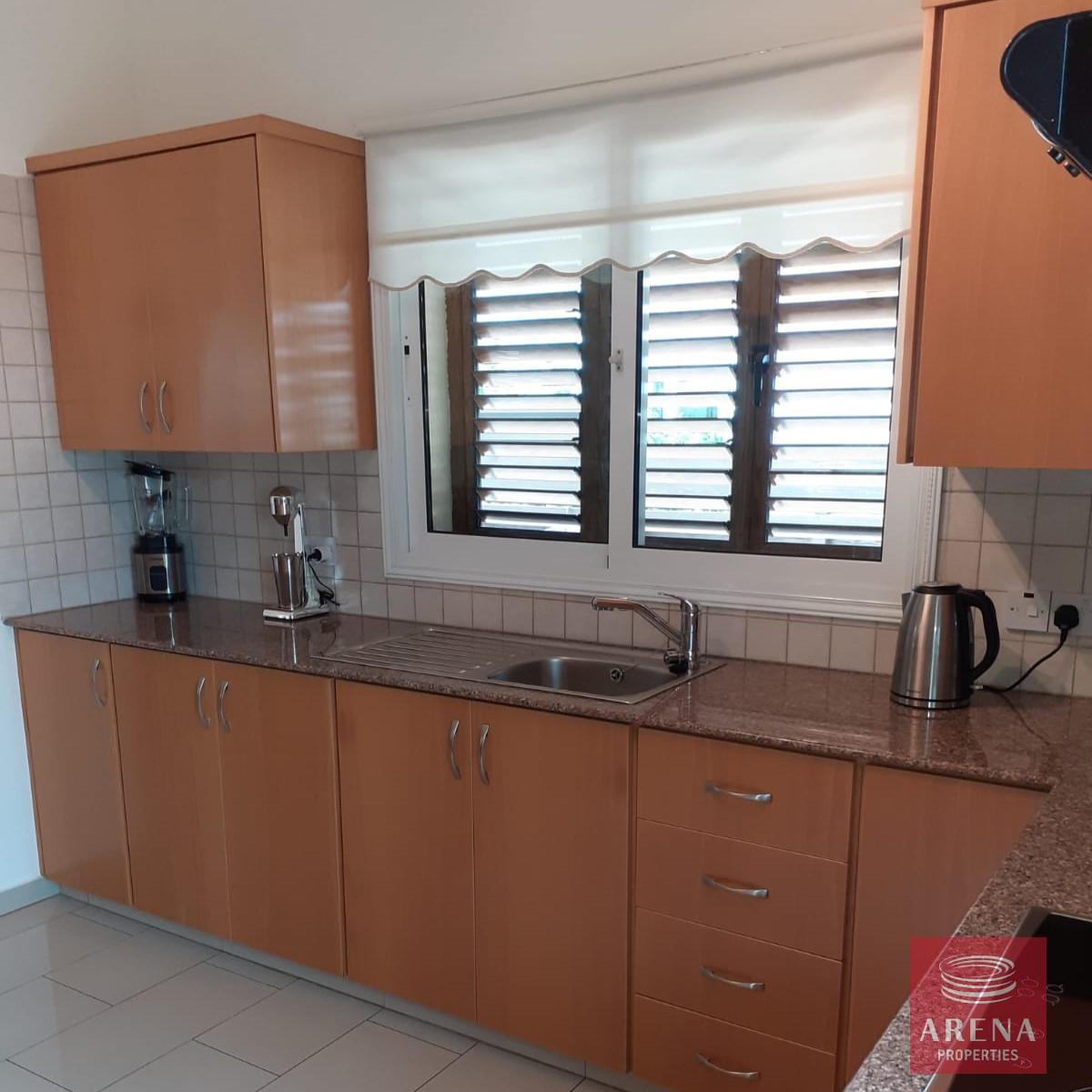 12-3-bed-villa-for-sale-in-paralimni-7454