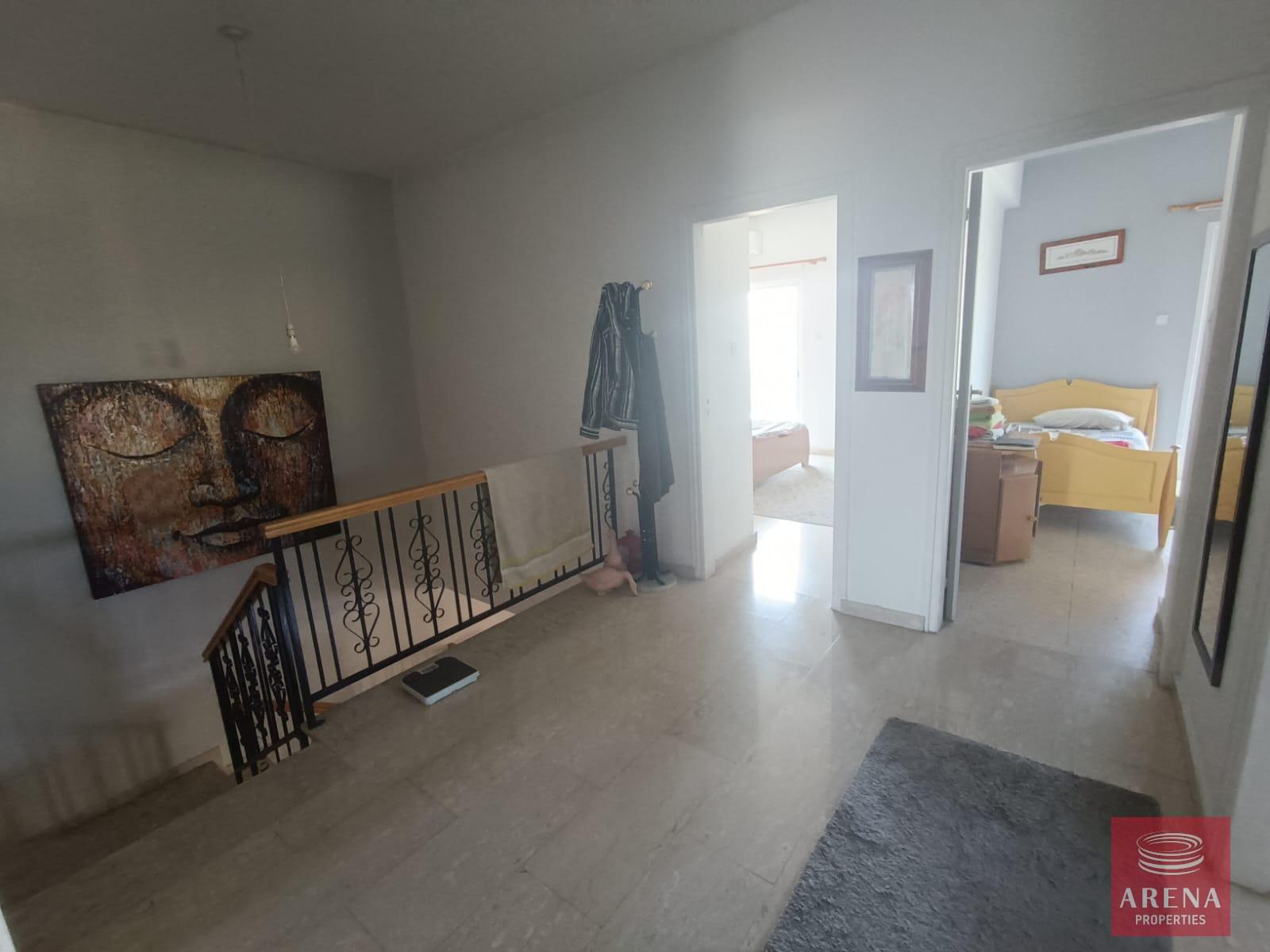 12-4-BED-HOUSE-IN-LARNACA-8013-4