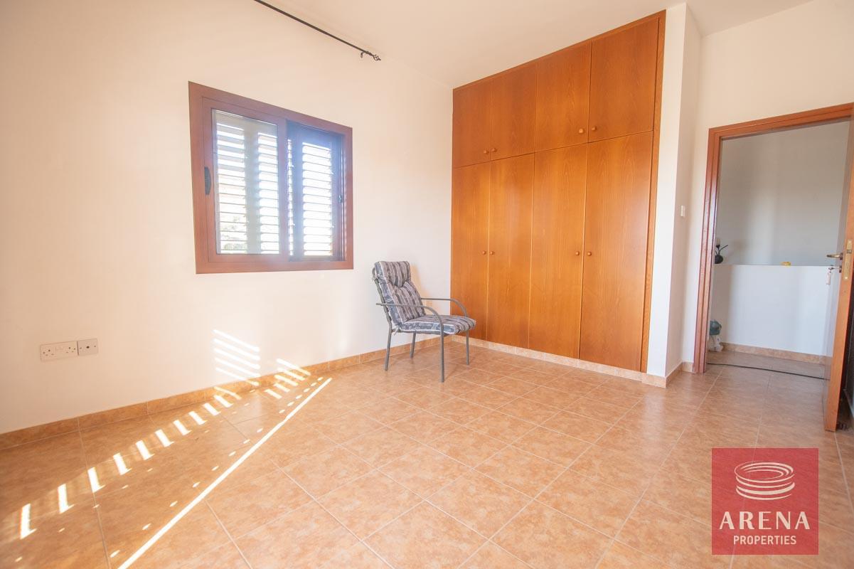 12-4-BED-VILLA-FOR-RENT-IN-VRYSOULLES-5956-2