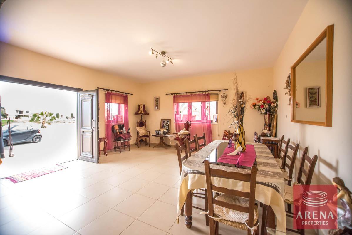 12-4-bed-bungalow-for-sale-in-sotira-living-area