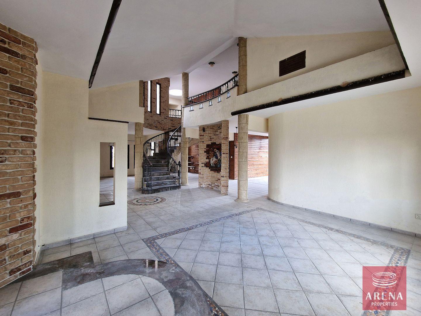 12-4-bed-villa-in-Dali-6684-1