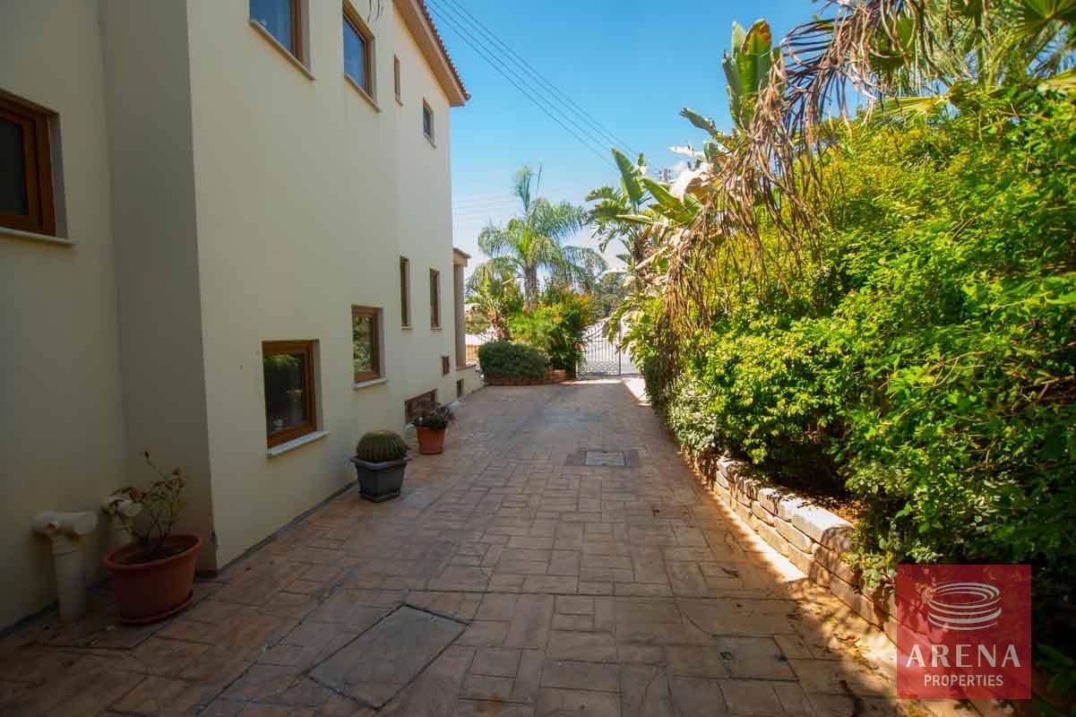 12-5-BED-villa-in-derynia-5777-4