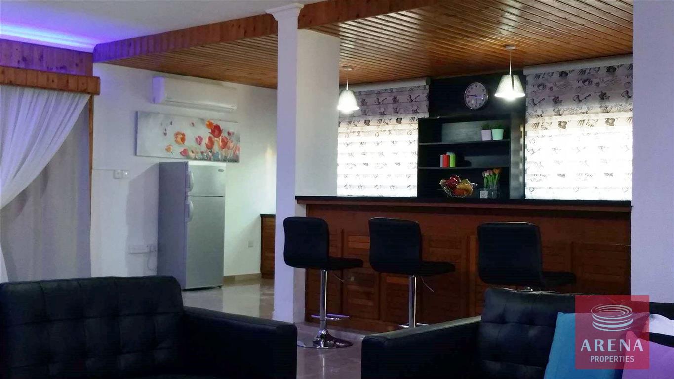 12-6-bed-villa-for-sale-in-ayia-napa-1