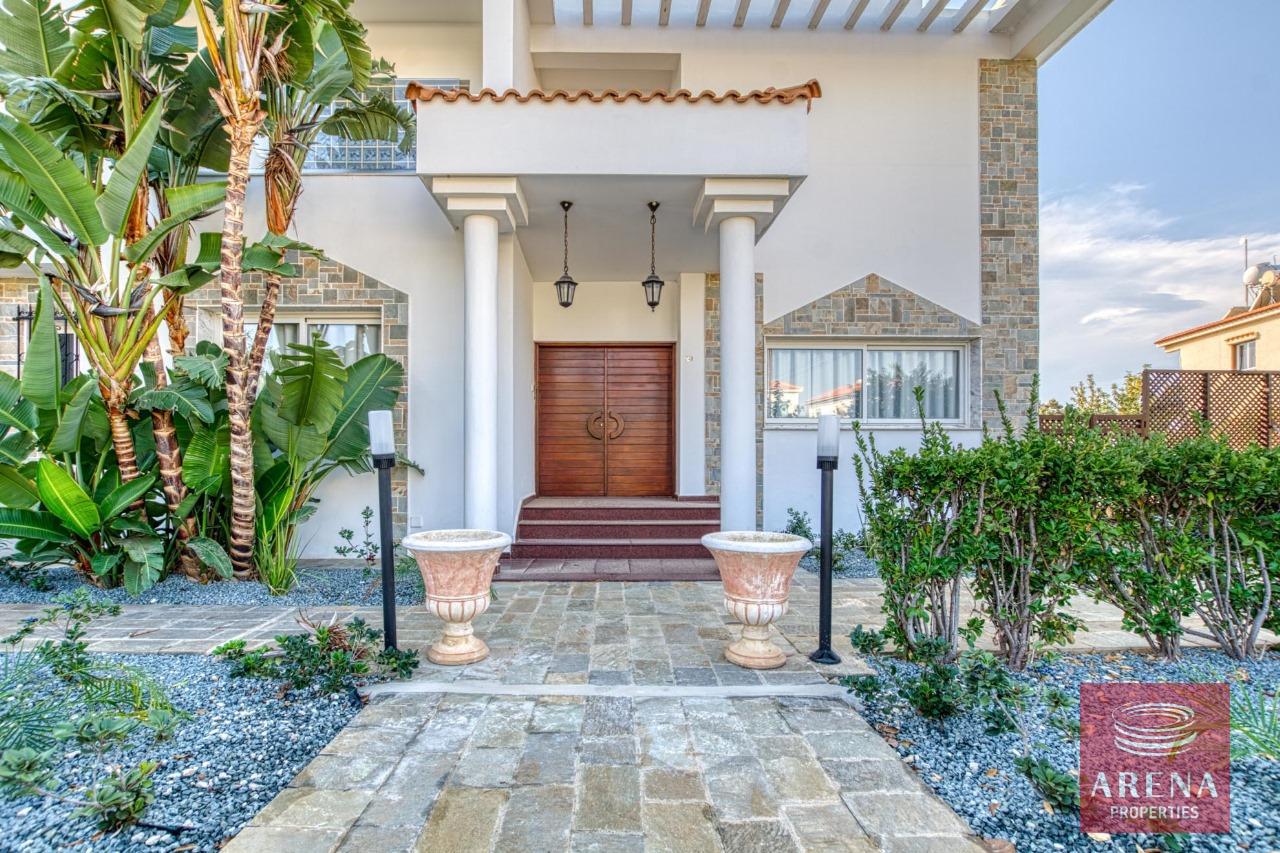 12-7-BED-VILLA-AYIA-NAPA-8418