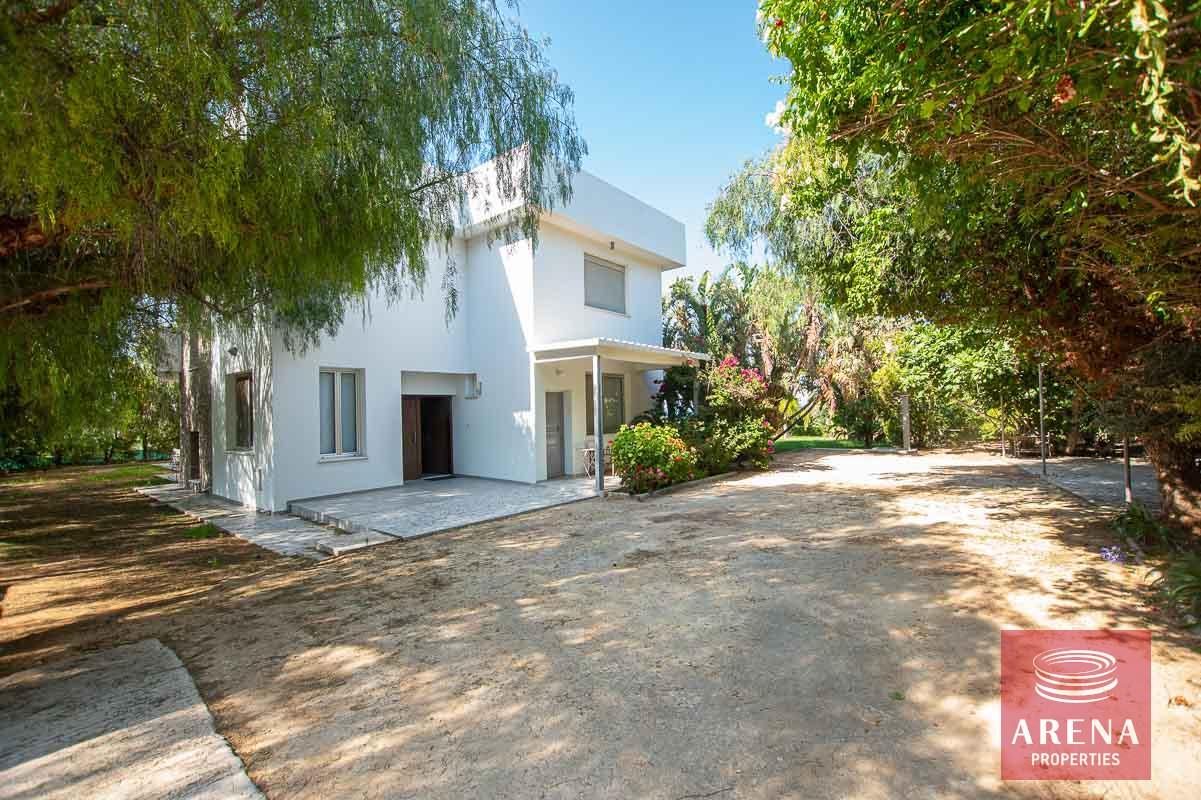 12-8-bed-villa-in-protaras-5703