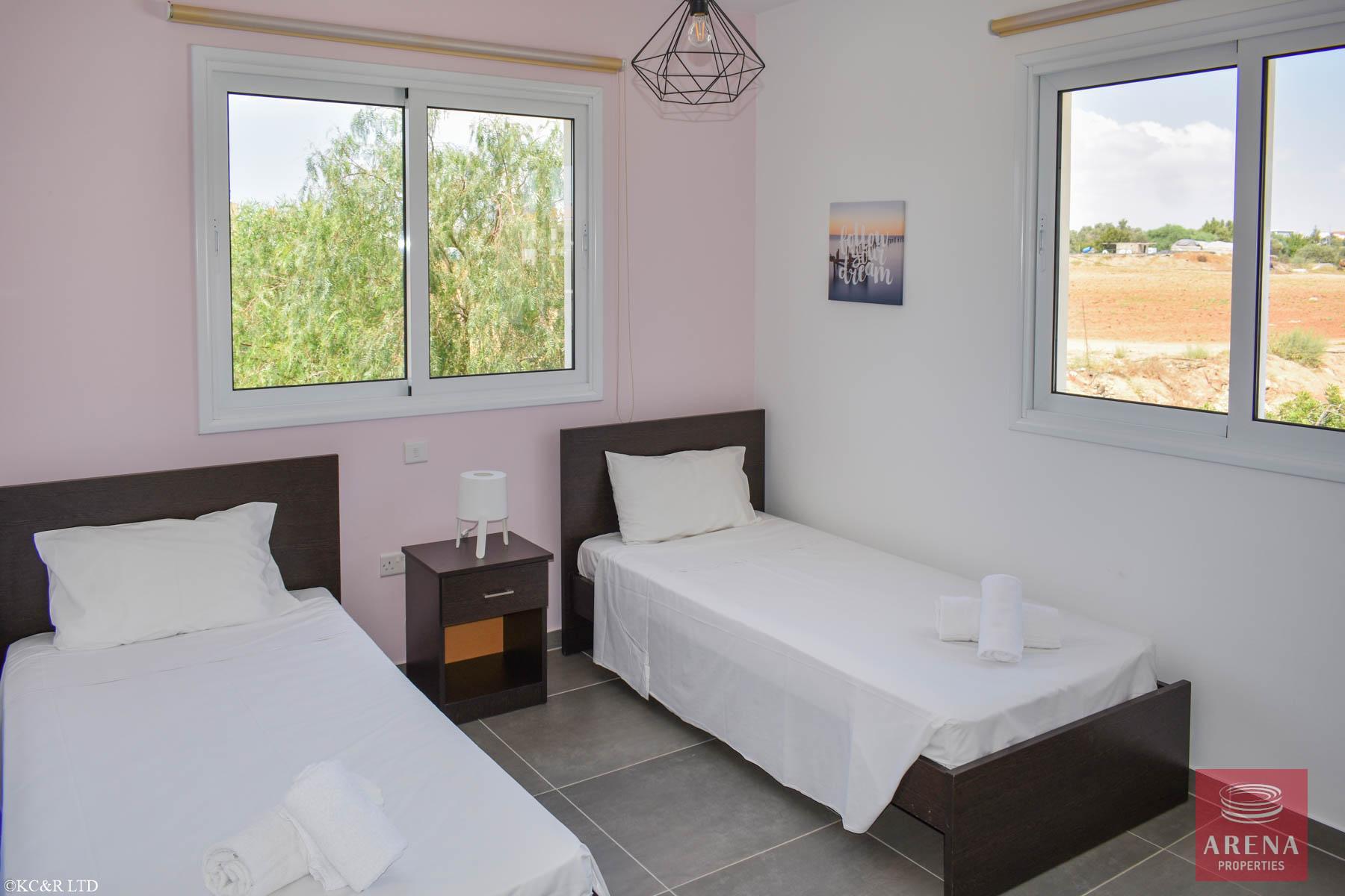 12-APT-KAPPARIS-5385-2