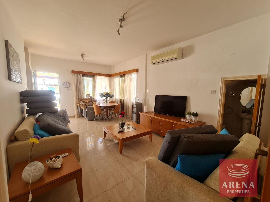 12-Bungalow-with-Roof-garden-6159