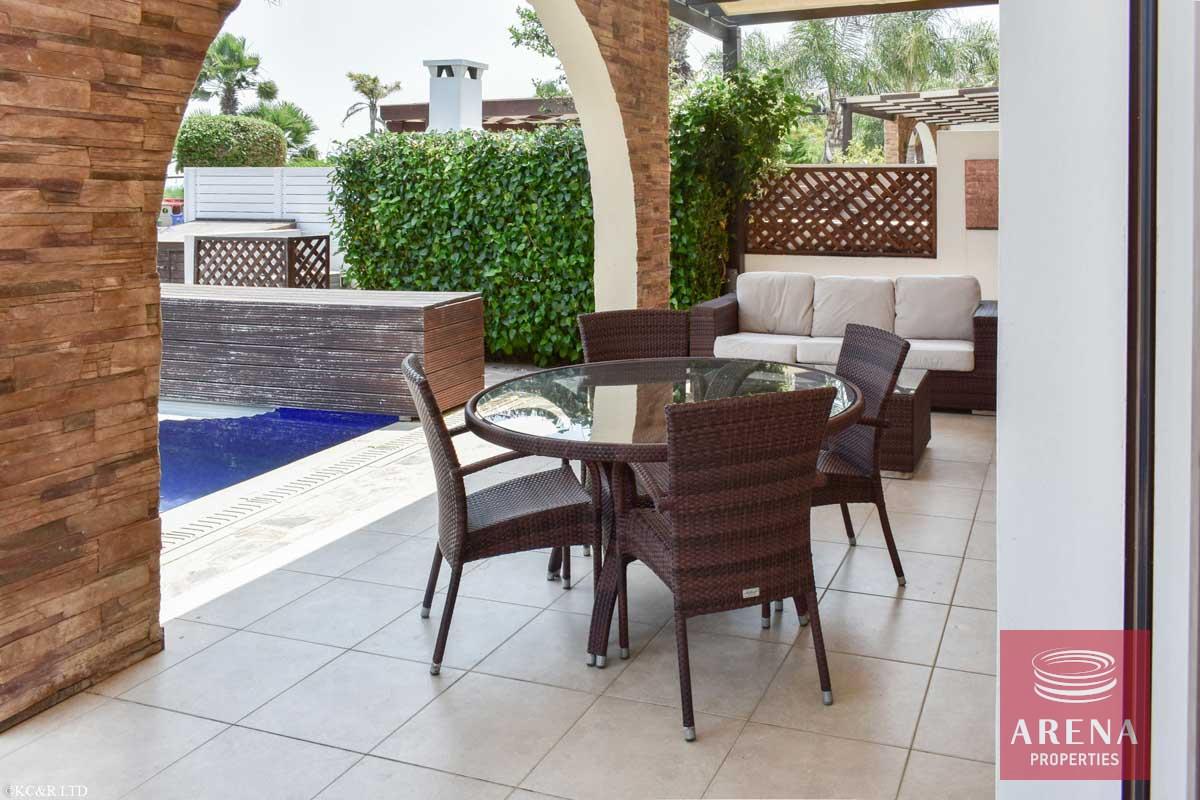 12-FRONT-LINE-VILLA-2