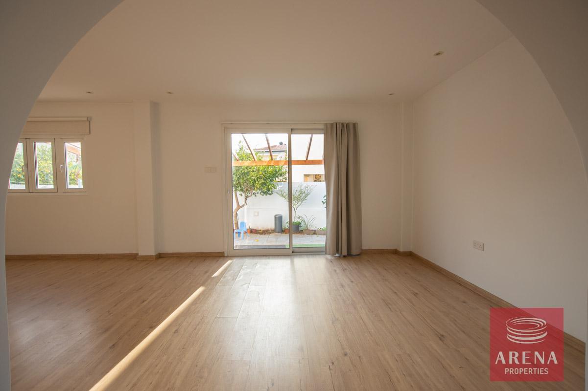 12-HOUSE-FOR-SALE-paralimni-4252-2