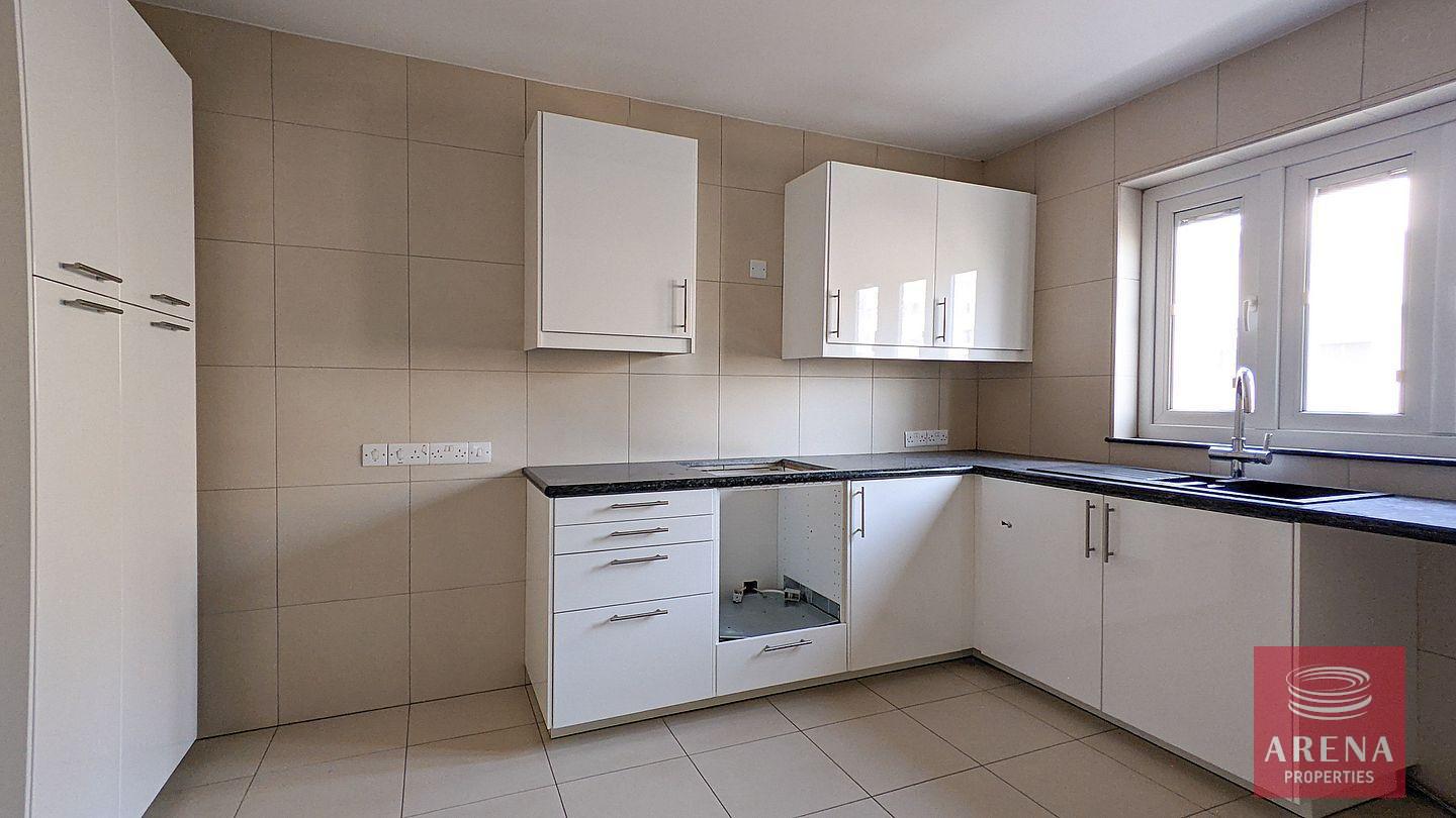 12-RESIDENTIAL-BUILDING-FOR-SALE-6667