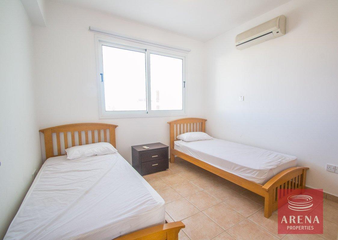12-apartments-for-sale-in-paralimni-bedroom-5326